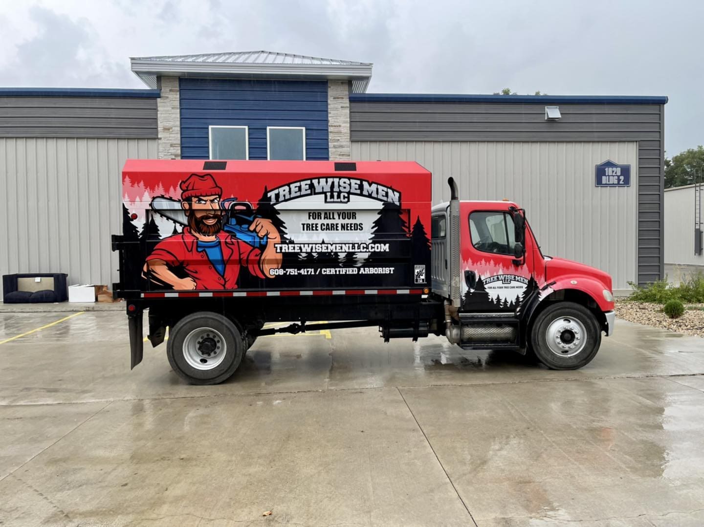 Graphics Banner on a Vehicle