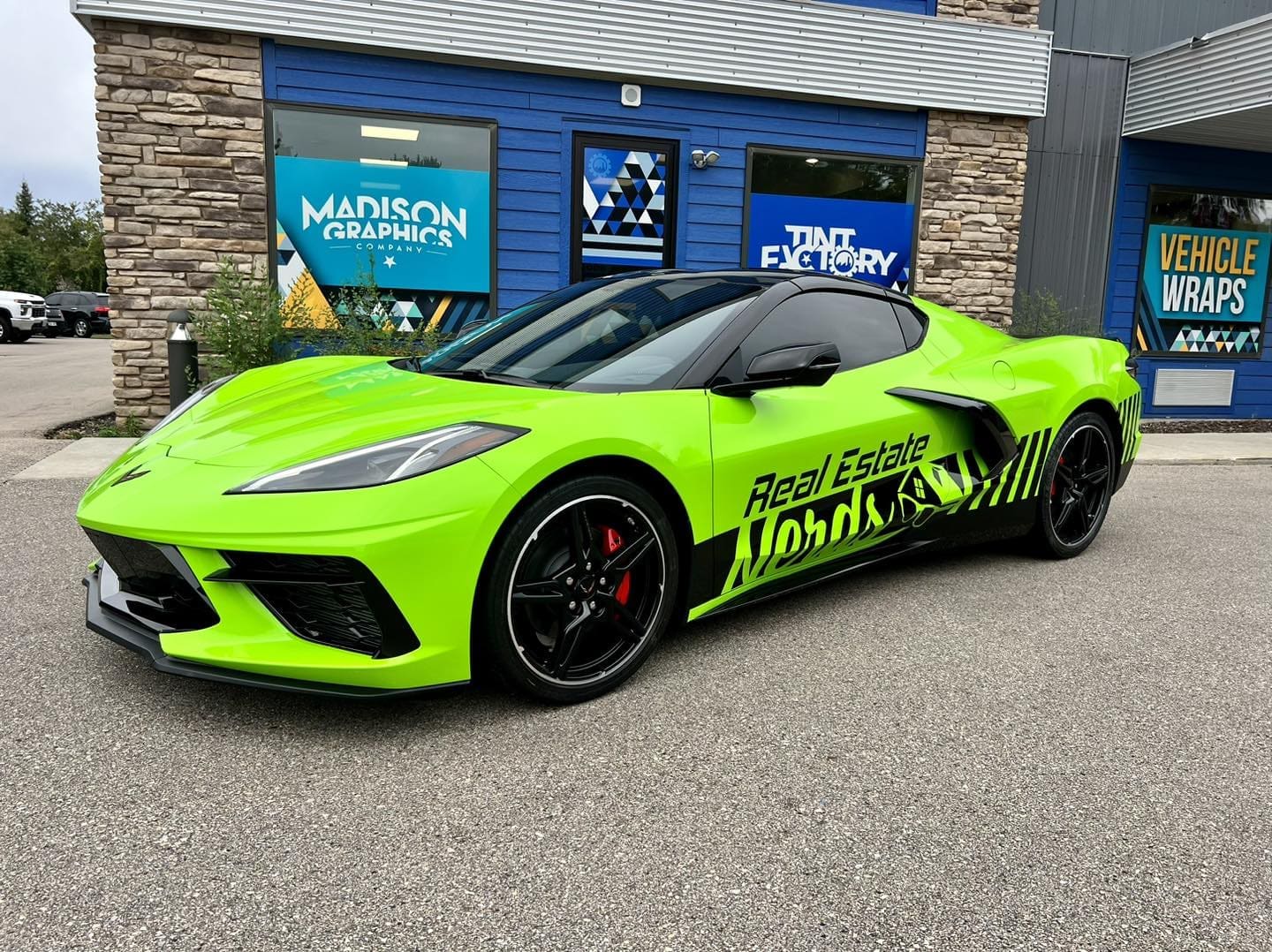 Graphics Banner on a sports cars