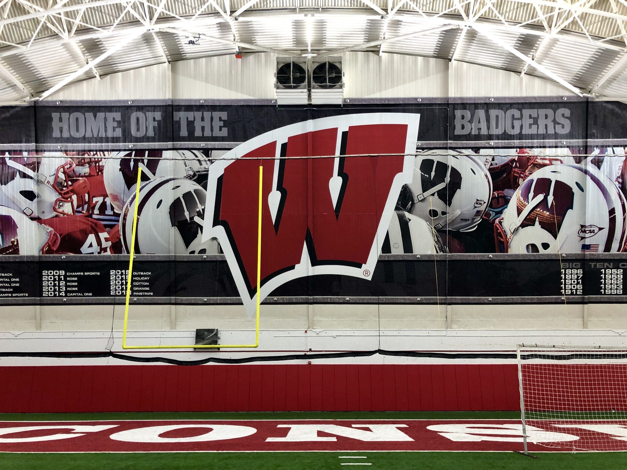 Graphics banner on wall